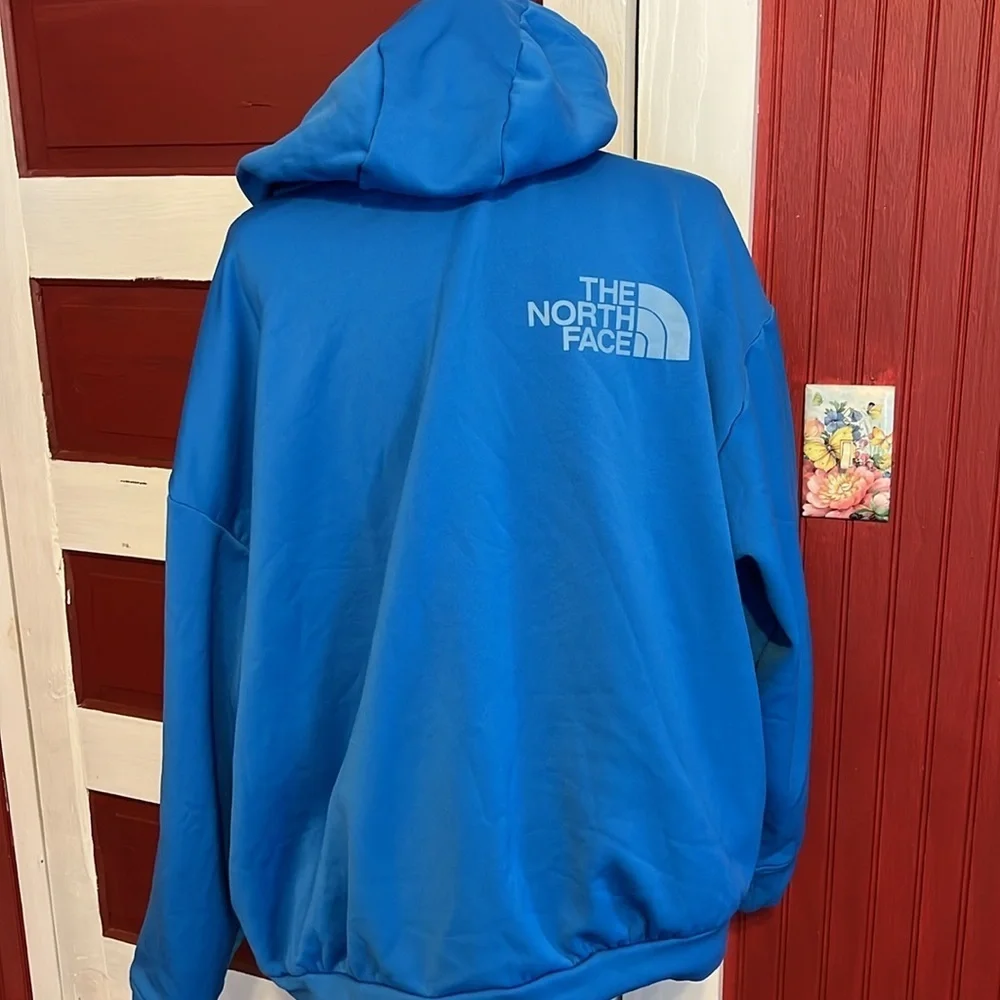 The North Face Blue Sweater Classic Style Pockets. XL